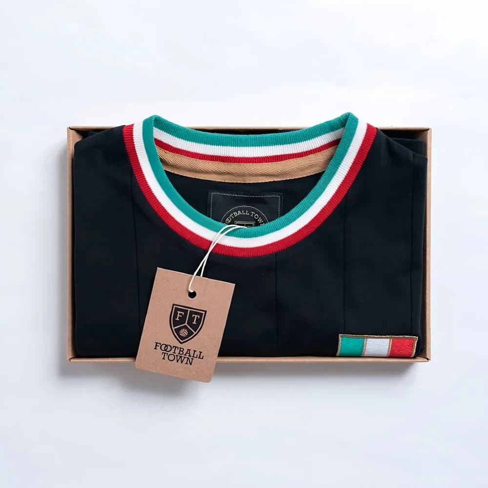Vintage Italy Gli Azzurri Black Soccer Jersey