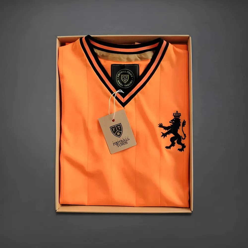 Vintage Holland De Leeuw Soccer Jersey