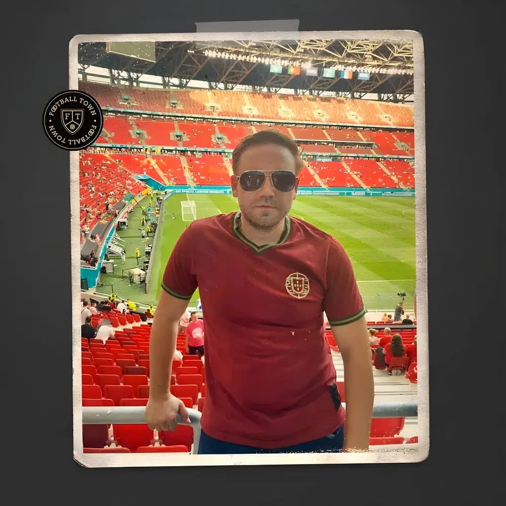Vintage Portugal A Selecção Soccer Jersey